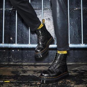 Dr. Martens Wild Croc Sinclair boots